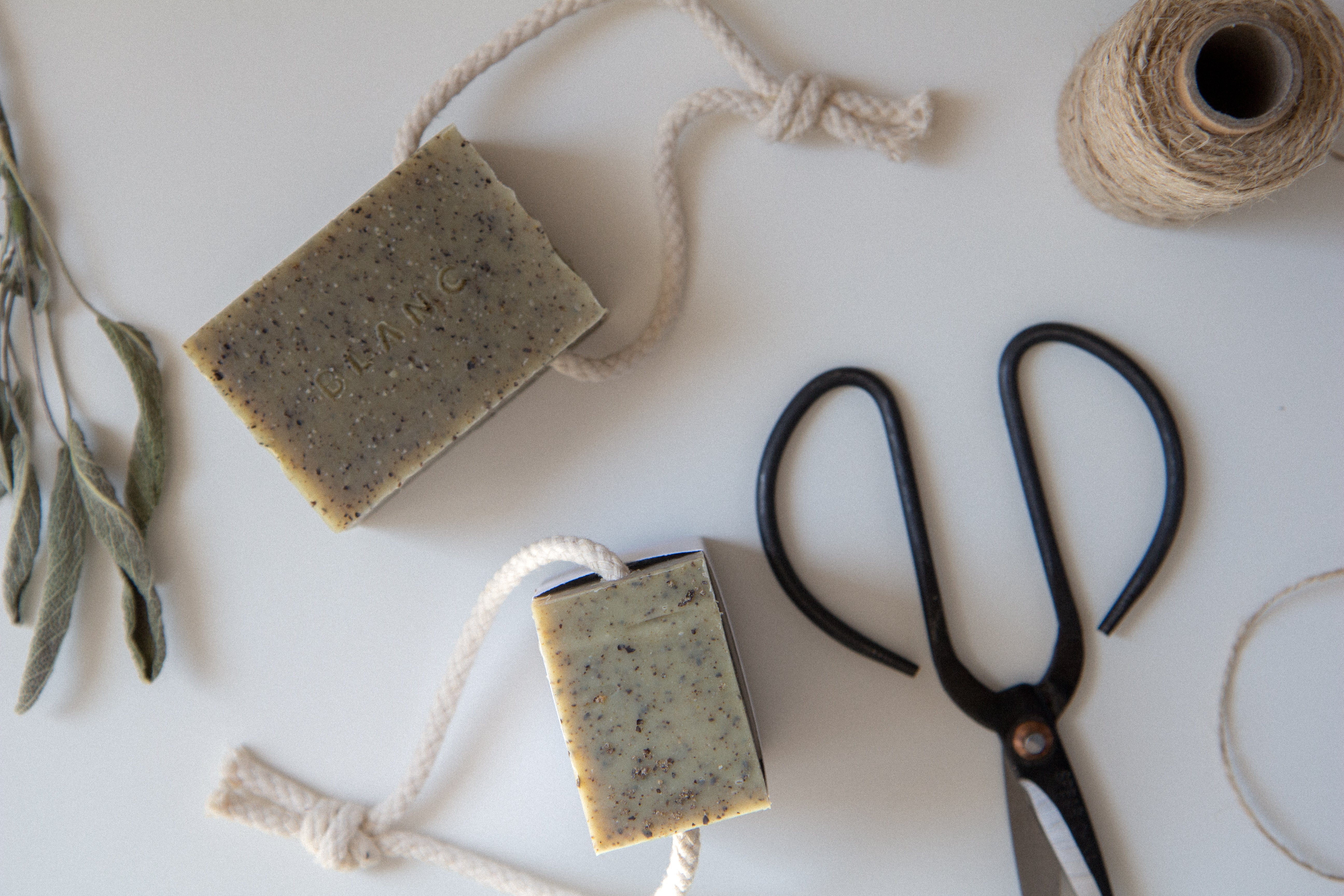 Savon du jardinier sur corde | Herbes & Agrumes